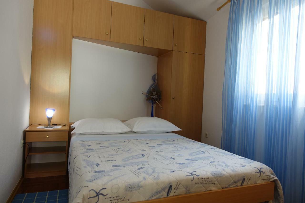 Apartments Ivic Bol Zewnętrze zdjęcie